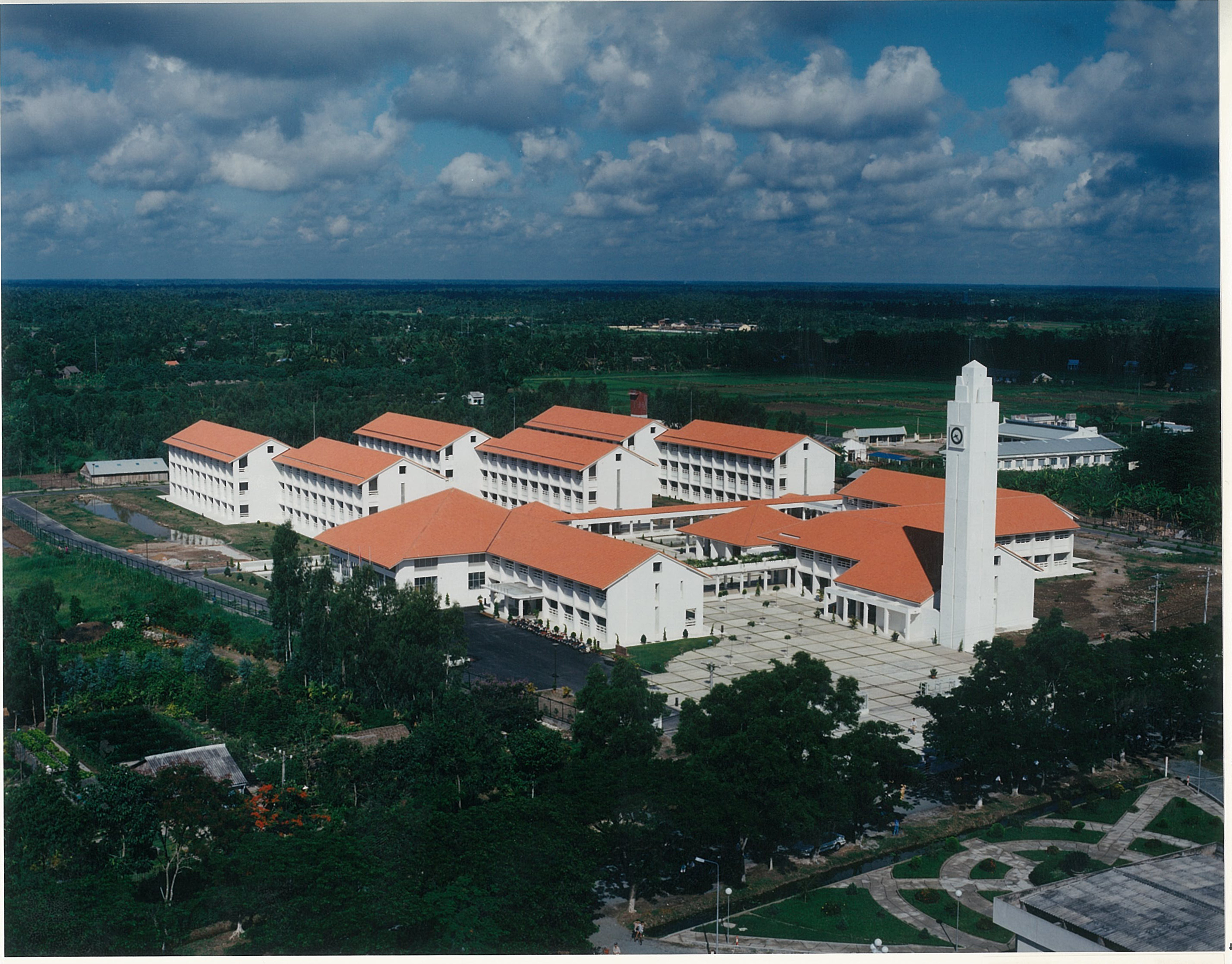 Đại học Cần Thơ - 4